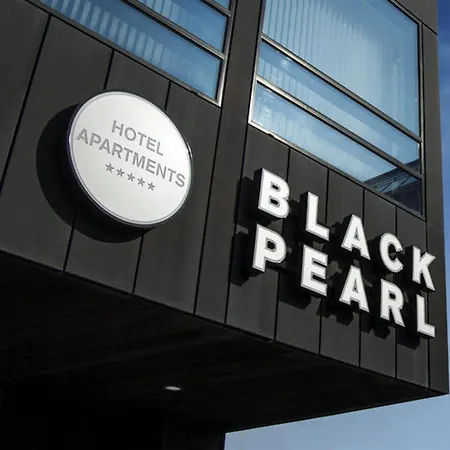 Black Pearl Reikiavik